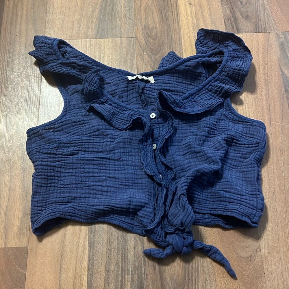 Blue crop top
